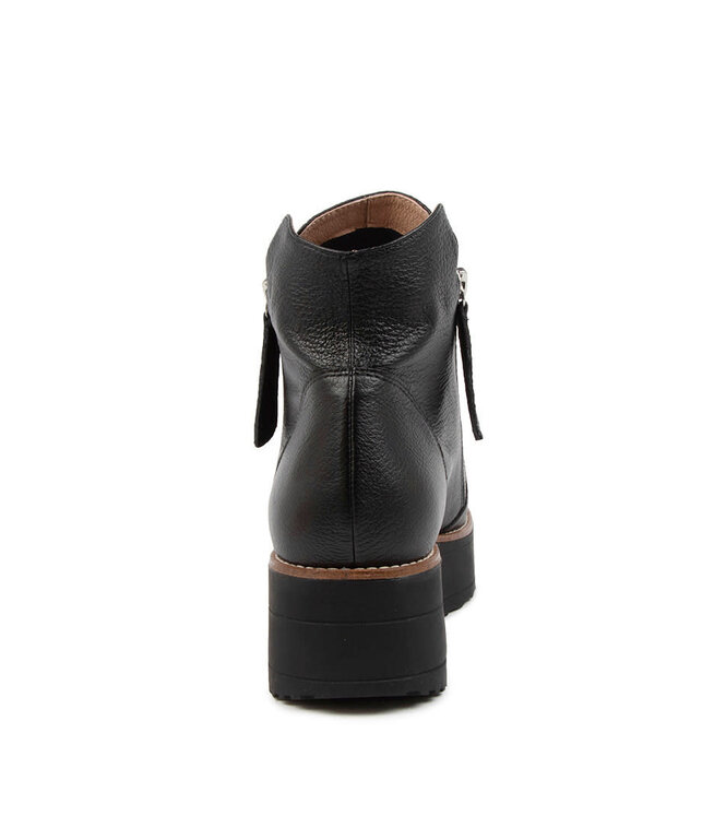 Django & Juliette Nene boot
