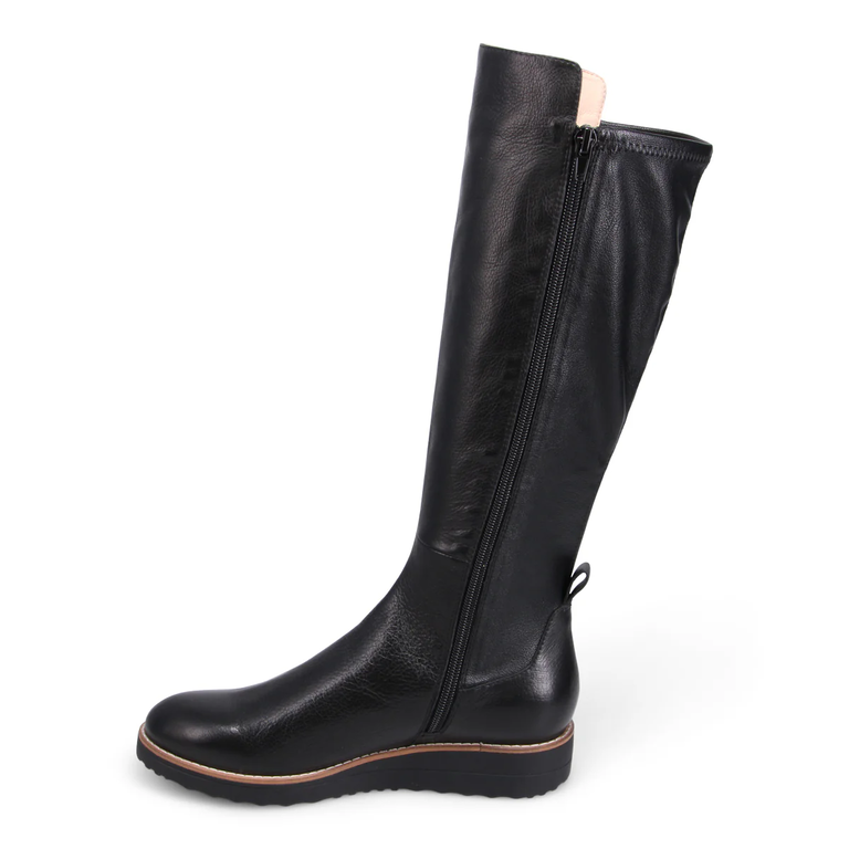 Django & Juliette Oletta tall boot