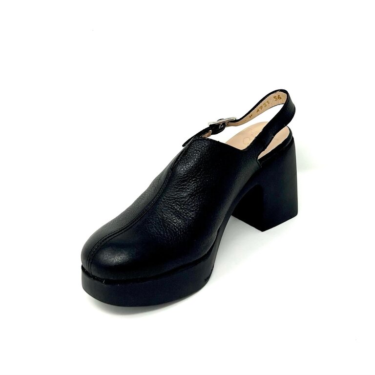 Wonders Wonders  clog