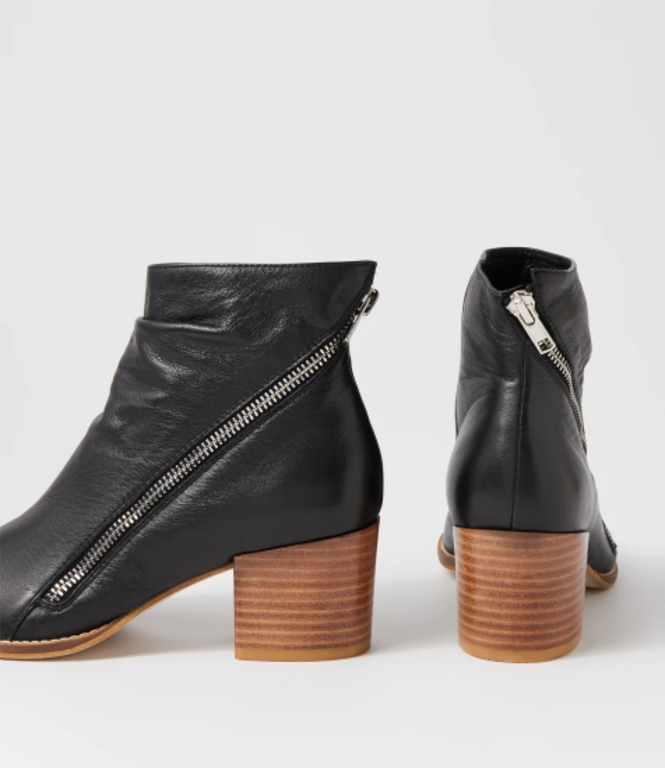 Django & Juliette Melech boot