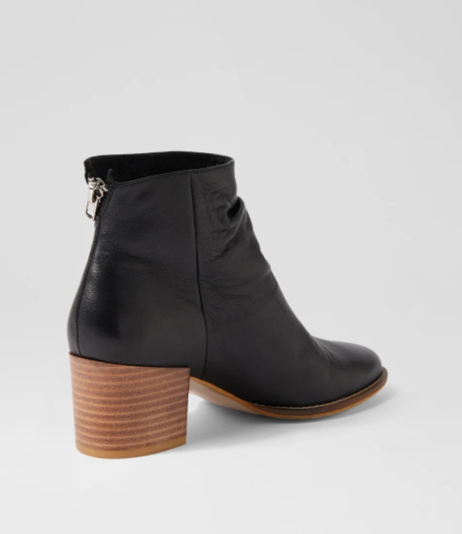 Django & Juliette Melech boot