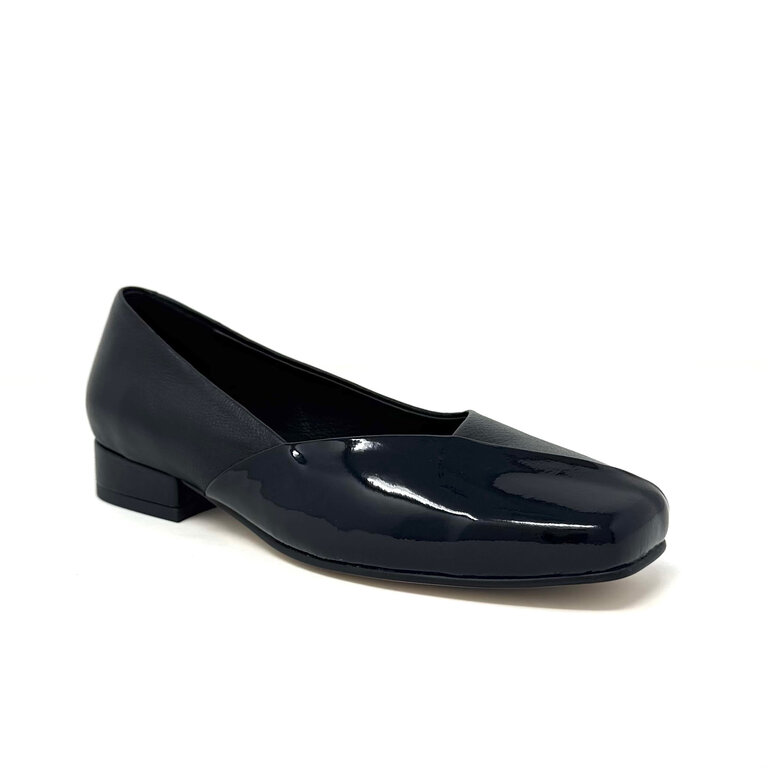 Django & Juliette Bavari slip-on
