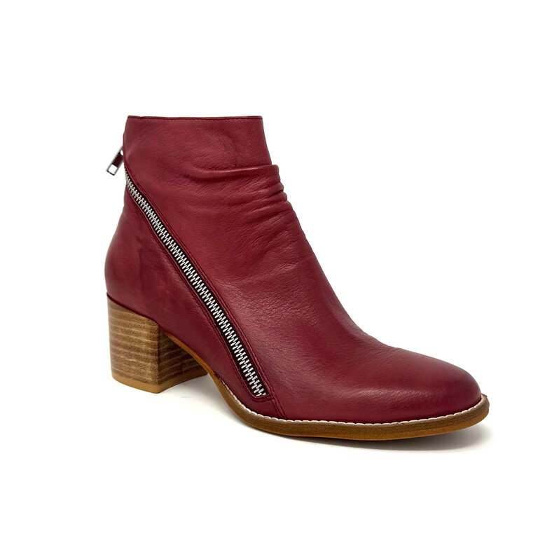 Django & Juliette Melech boot