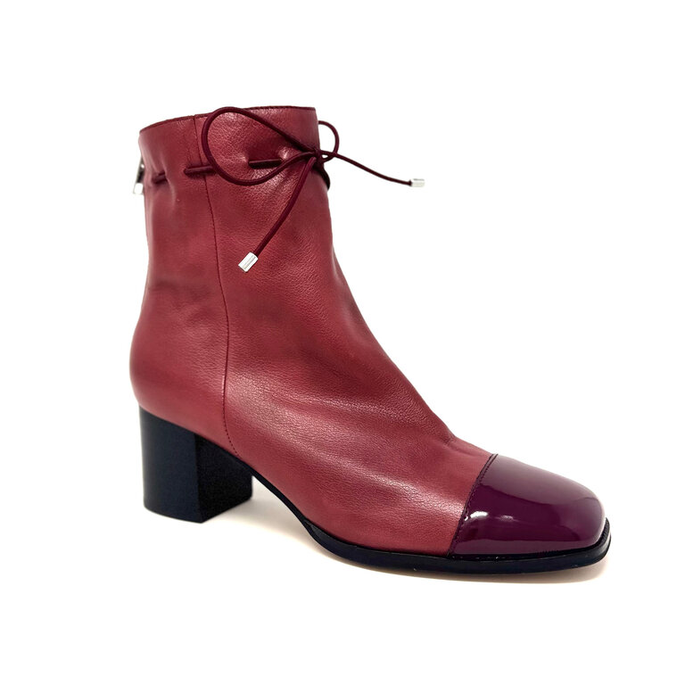 Django & Juliette Valina boot