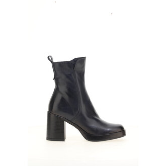 MJUS MJUS block heel boot MJUS MJUS block heel boot