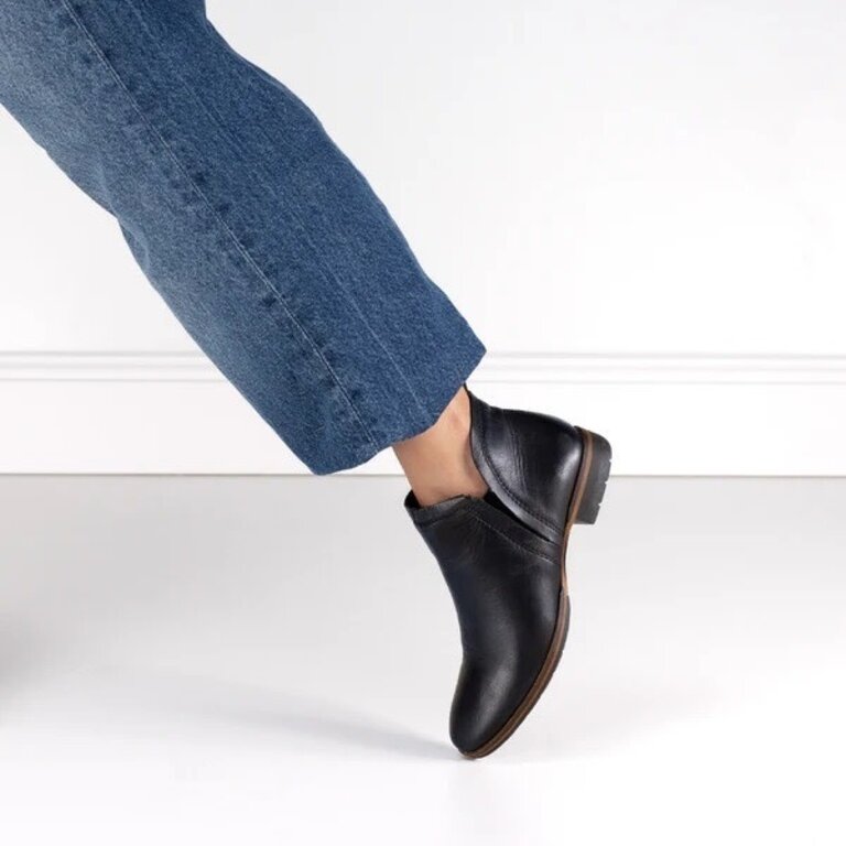 EOS Gaid slip-on boot