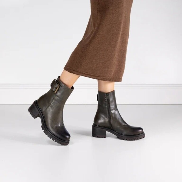 EOS Sunderland lug boot