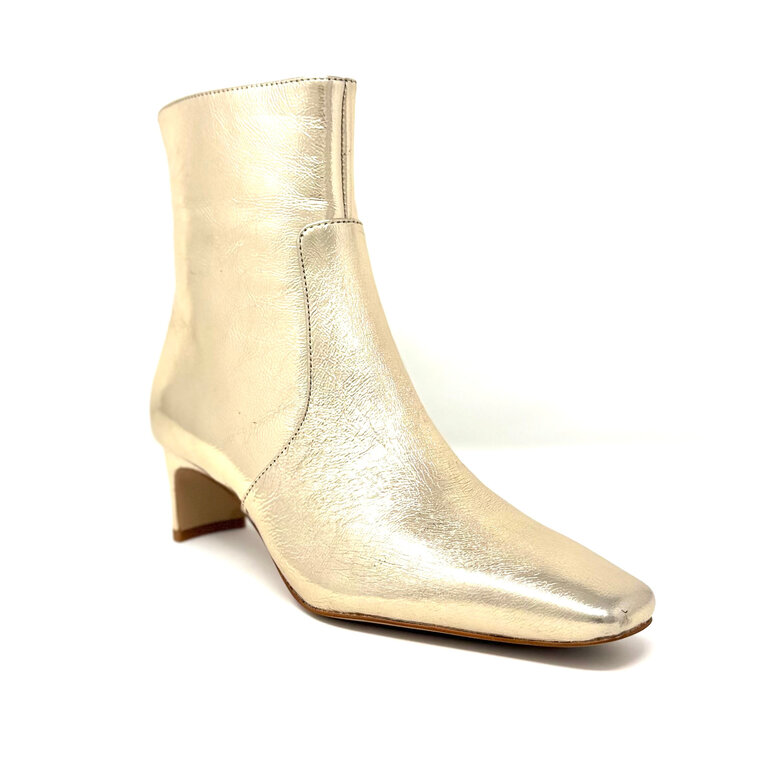 Mollini Darhl kitten boot