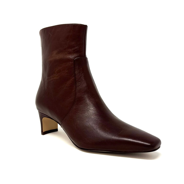 Mollini Darhl kitten boot