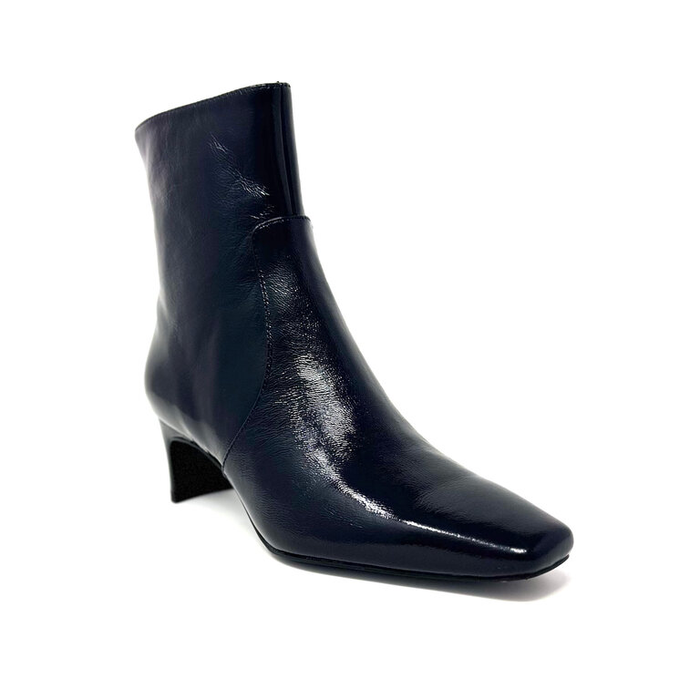 Mollini Darhl kitten boot