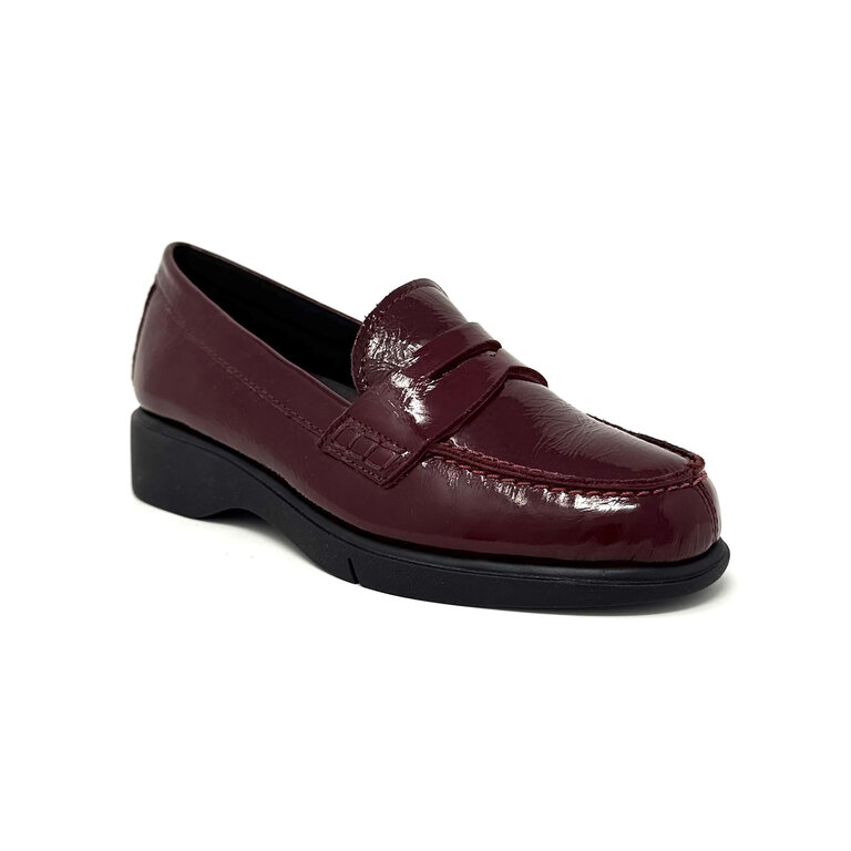 Saydo Amber patent loafer