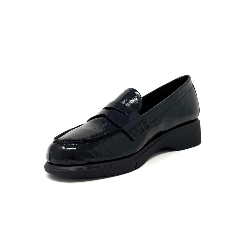 Saydo Amber patent loafer