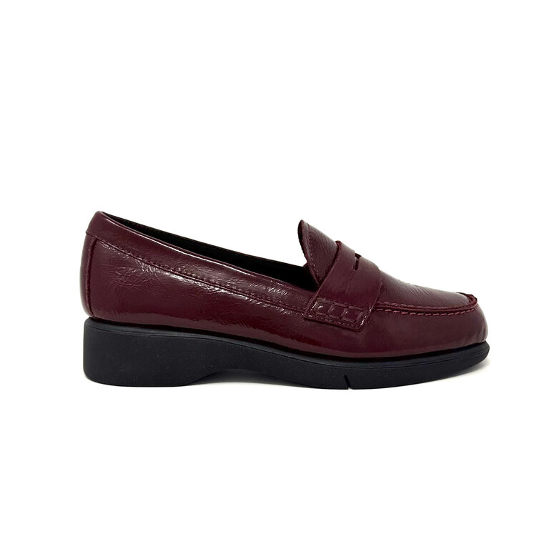 Saydo Amber patent loafer