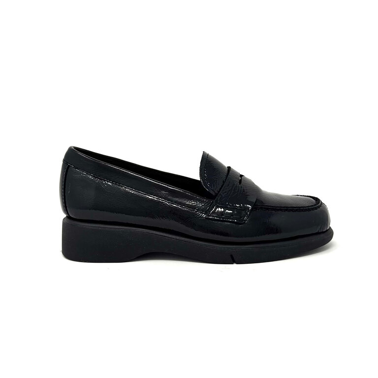 Saydo Amber patent loafer