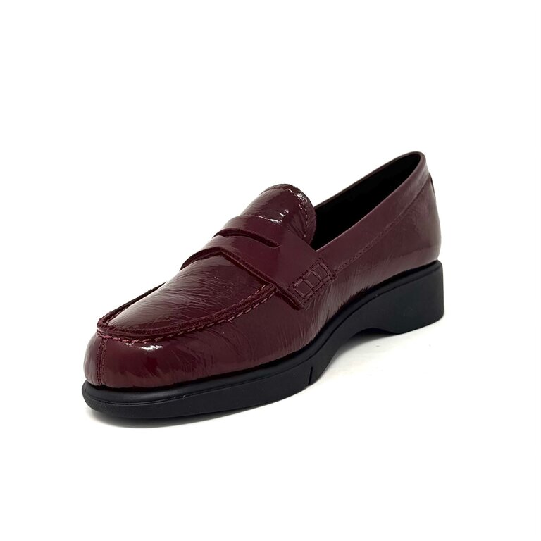 Saydo Amber patent loafer