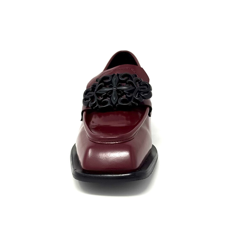Empire loafer