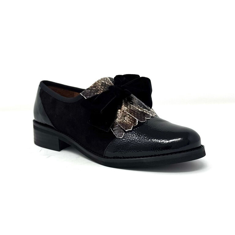 Folies Yane shoe w/velvet bow