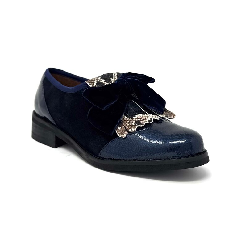 Folies Yane shoe w/velvet bow