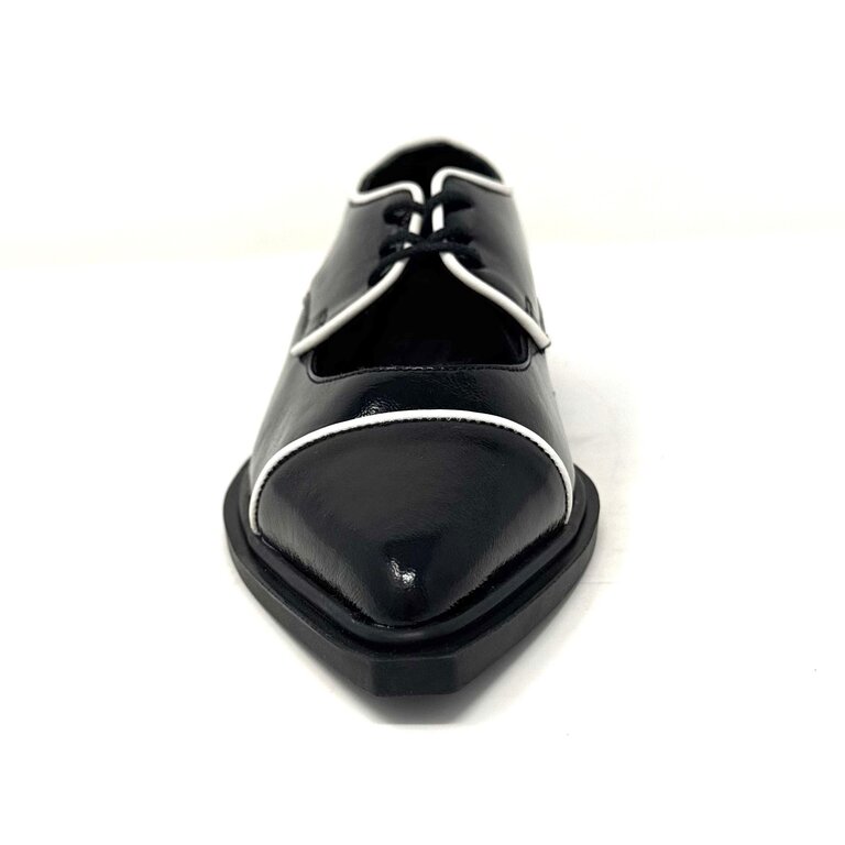 Ateliers Carolina pointed flat