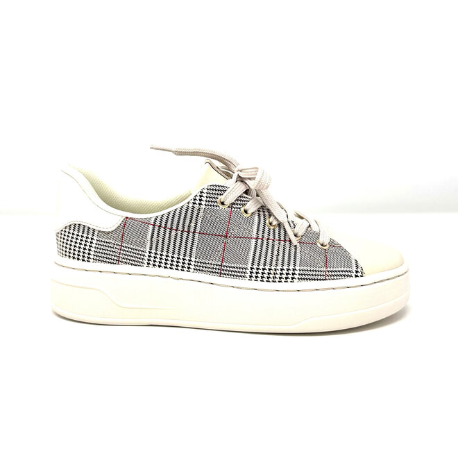 Piccadilly - Strut Footwear & Apparel