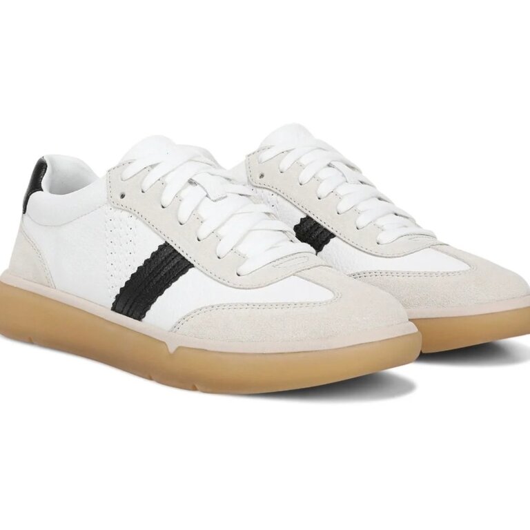 Vionic City Walk lace-up sneaker