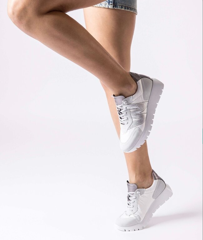 Wonders Wonders metallic sneaker