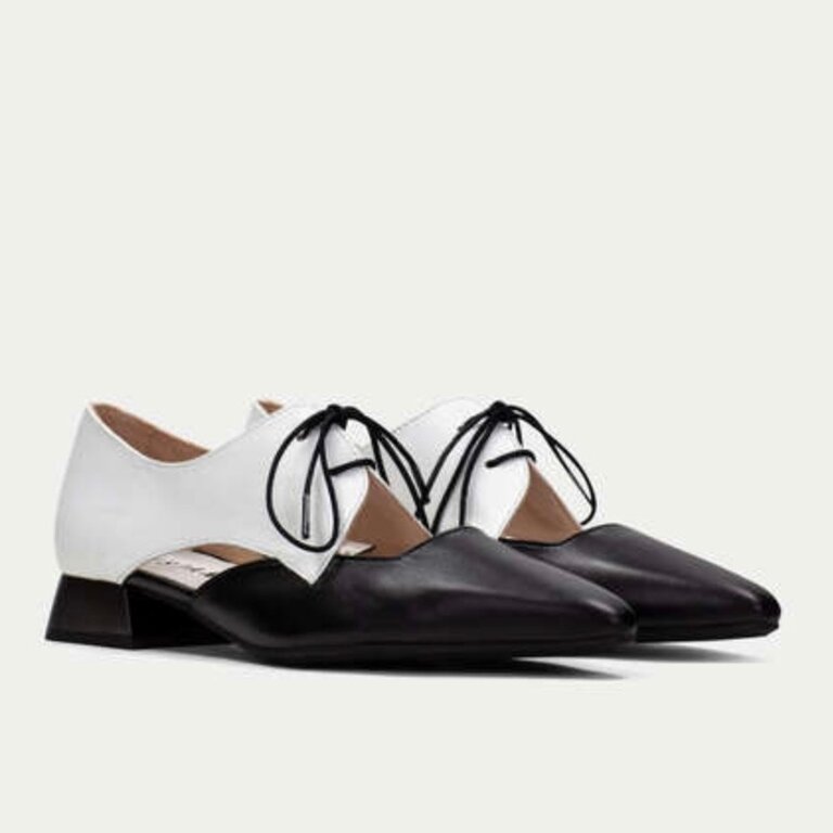 Hispanitas Dali lace-up