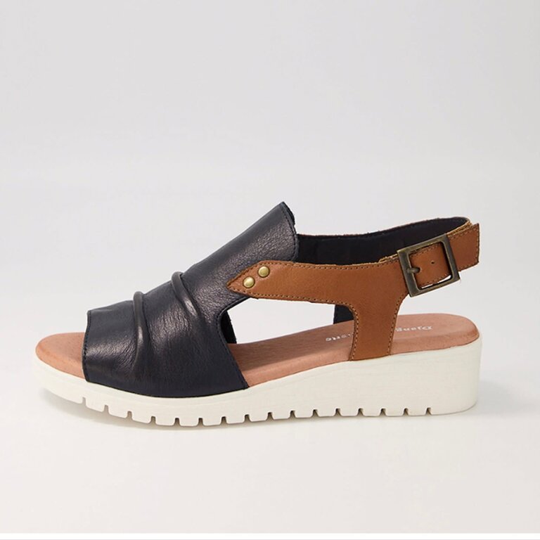 Django & Juliette Madis sandal