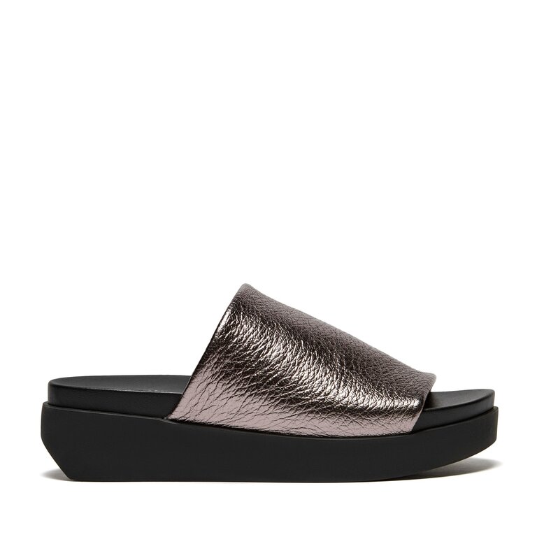 Django & Juliette Soffia slide