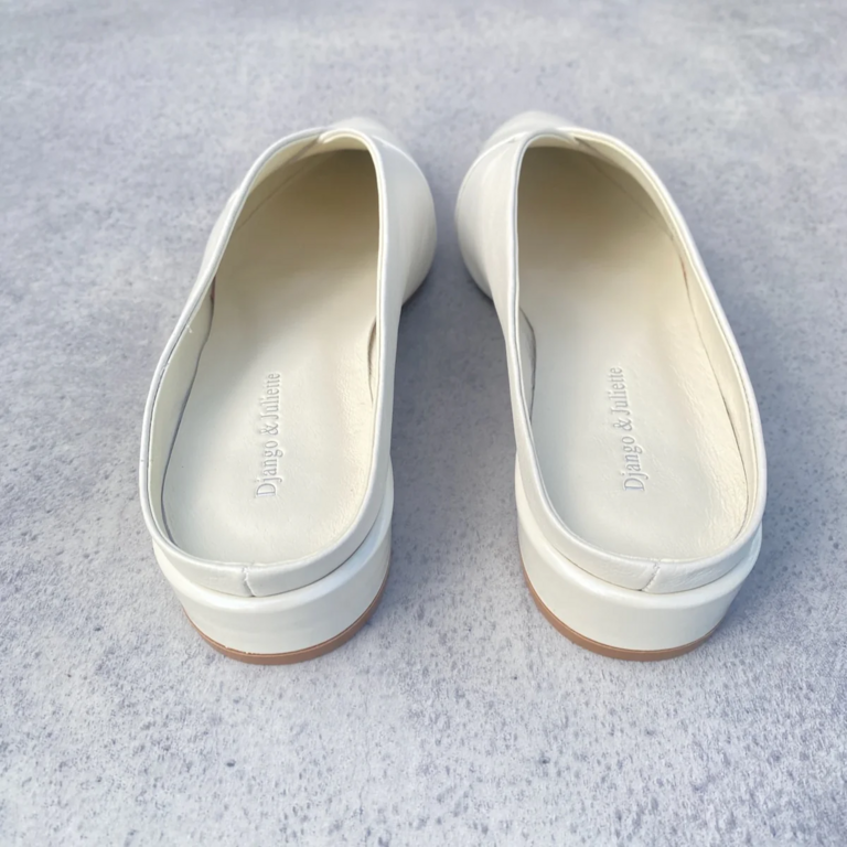 Django & Juliette Eppin slide