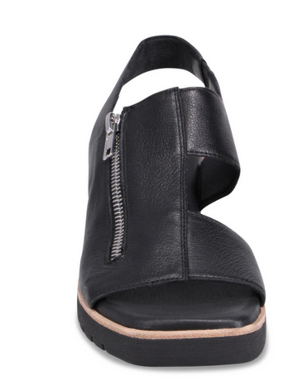 Django & Juliette Kemma  sandal