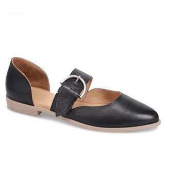 Bueno Brittany flat w/buckle