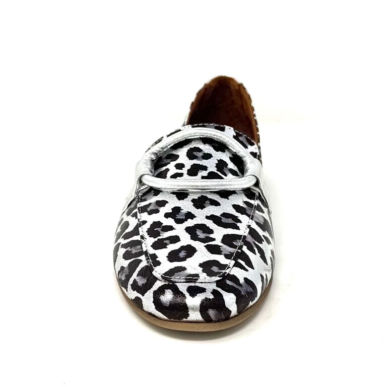 Roamers Melody leopard loafer