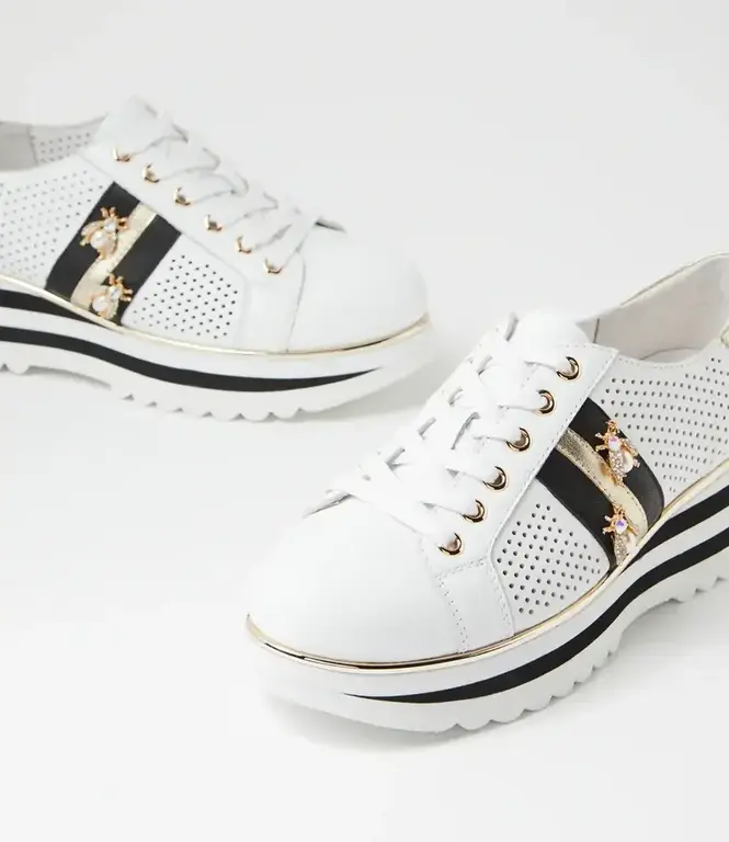 Django & Juliette Eaglesy  sneaker