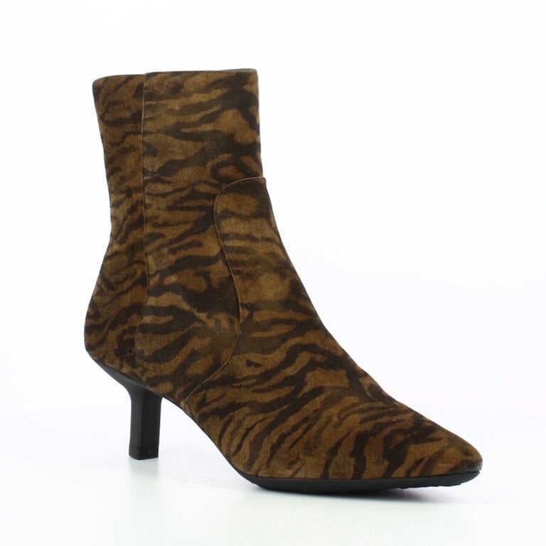 Wonders Wonders kitten boot