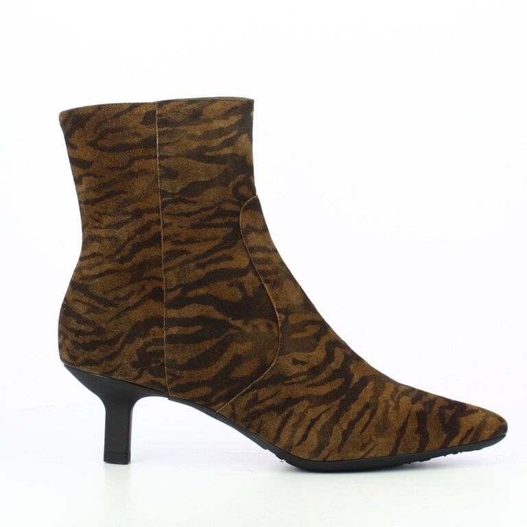 Wonders Wonders kitten boot