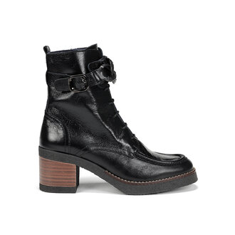 Dorking Oprah boot