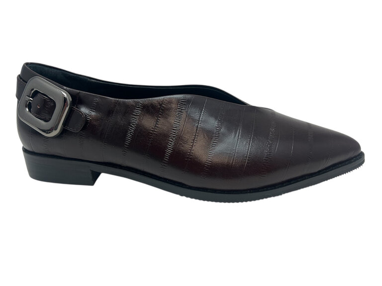 Minx pointed flat