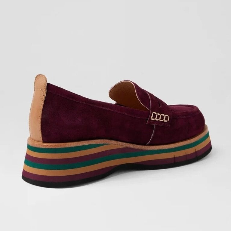 Django & Juliette Glamms suede loafer