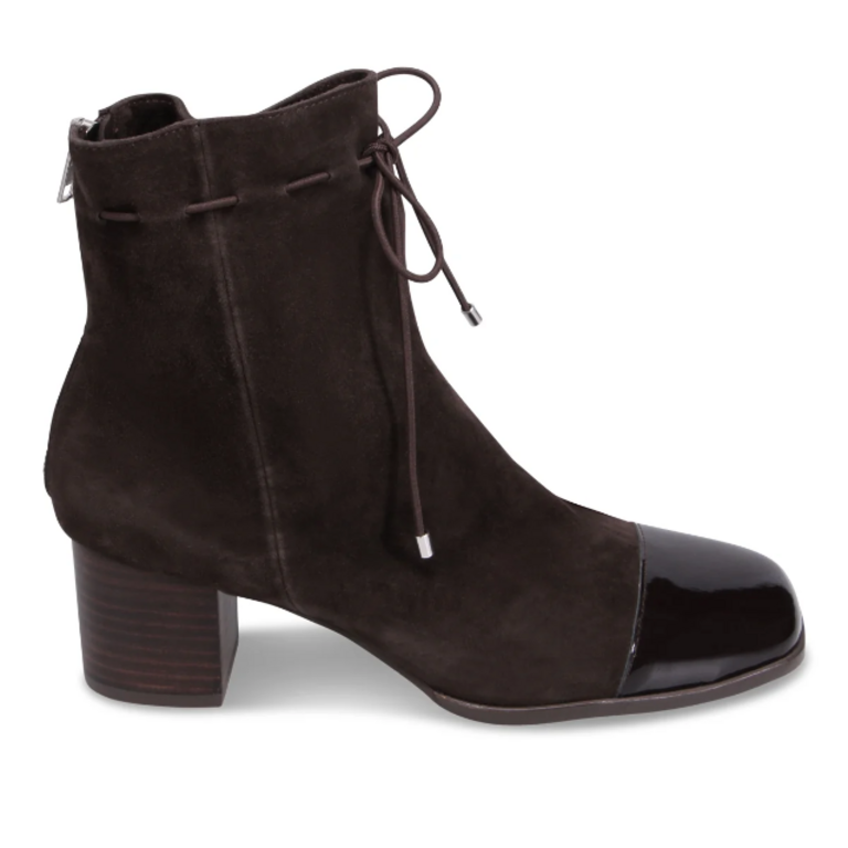 Django & Juliette Valina boot