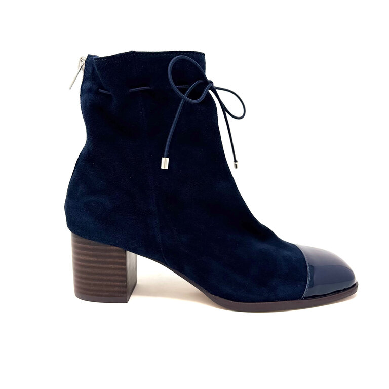 Django & Juliette Valina boot