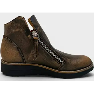 Django & Juliette Nene boot