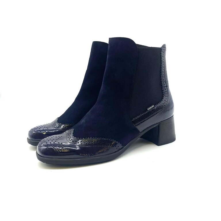 Dorking Ikia brogue boot