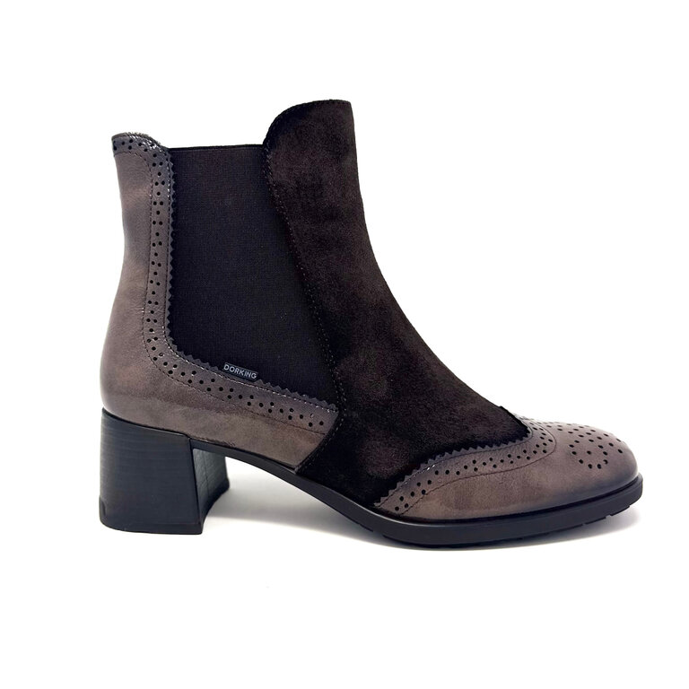 Dorking Ikia brogue boot