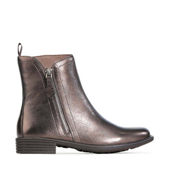 EOS Olina outside zip boot
