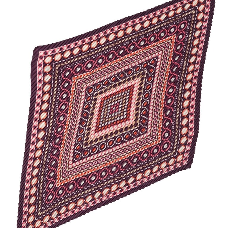 Dots pleated diamond