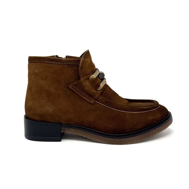 Unity in Diversity Parisian Poetry boot