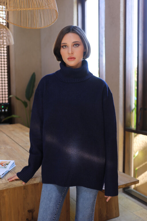 Echo Verde Dog Walker O/S sweater