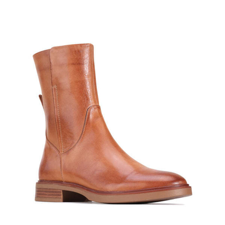EOS Blanca boot