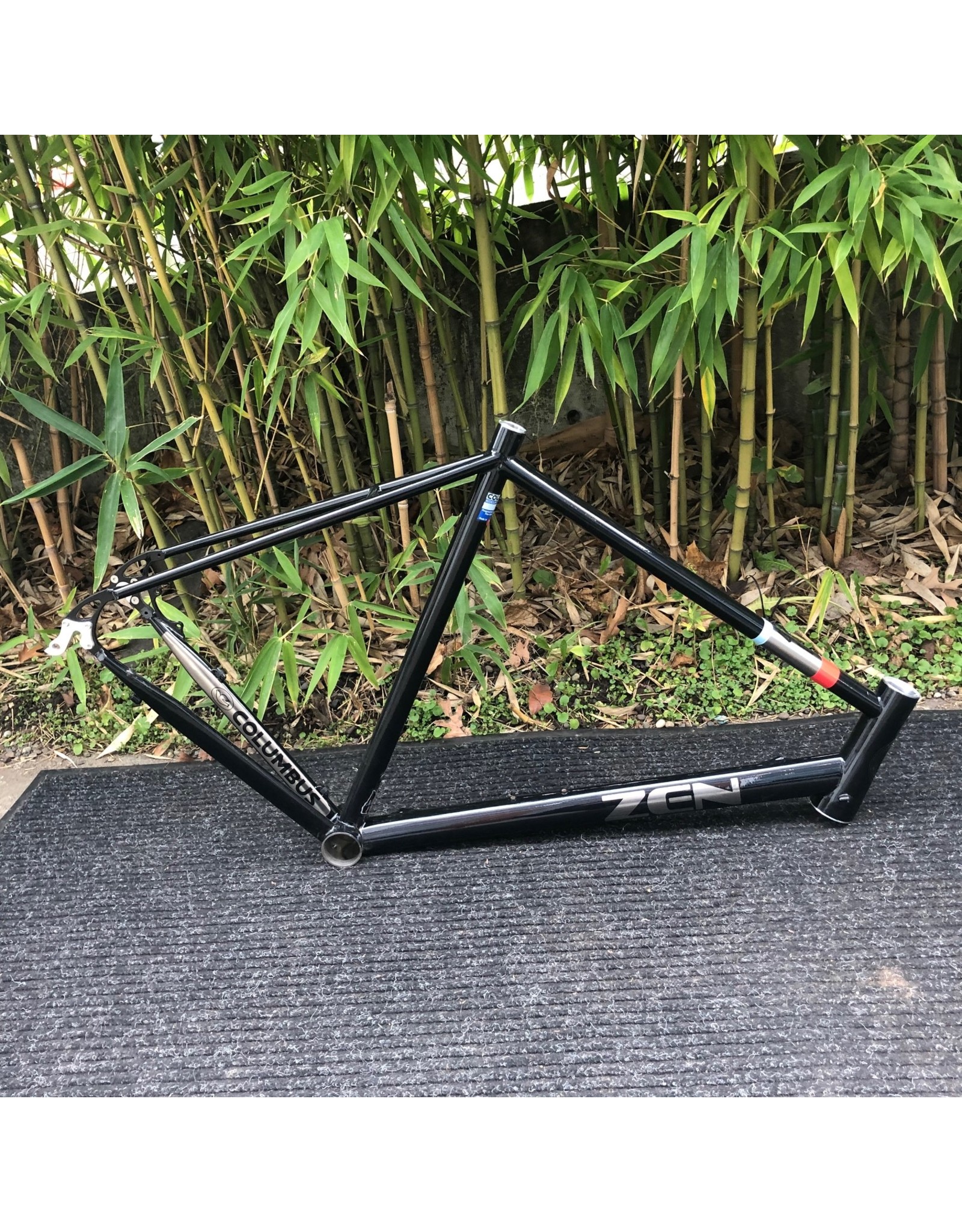 56cm frame